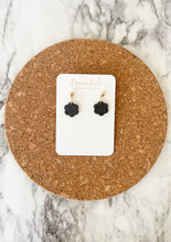 Load image into Gallery viewer, Black | Flowers