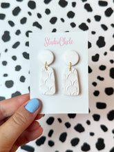 Load image into Gallery viewer, White | Textured Mini Oblong