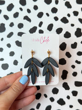 Load image into Gallery viewer, Black | Sophie