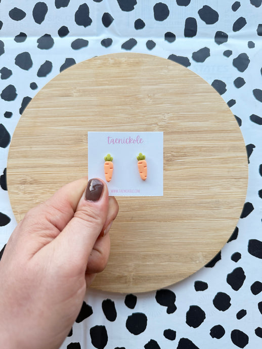 Carrot Studs