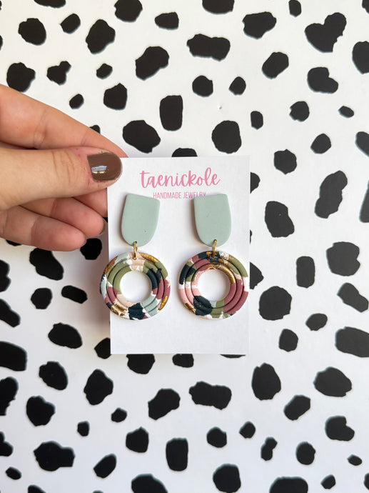 Velvet Garden | Textured Circle