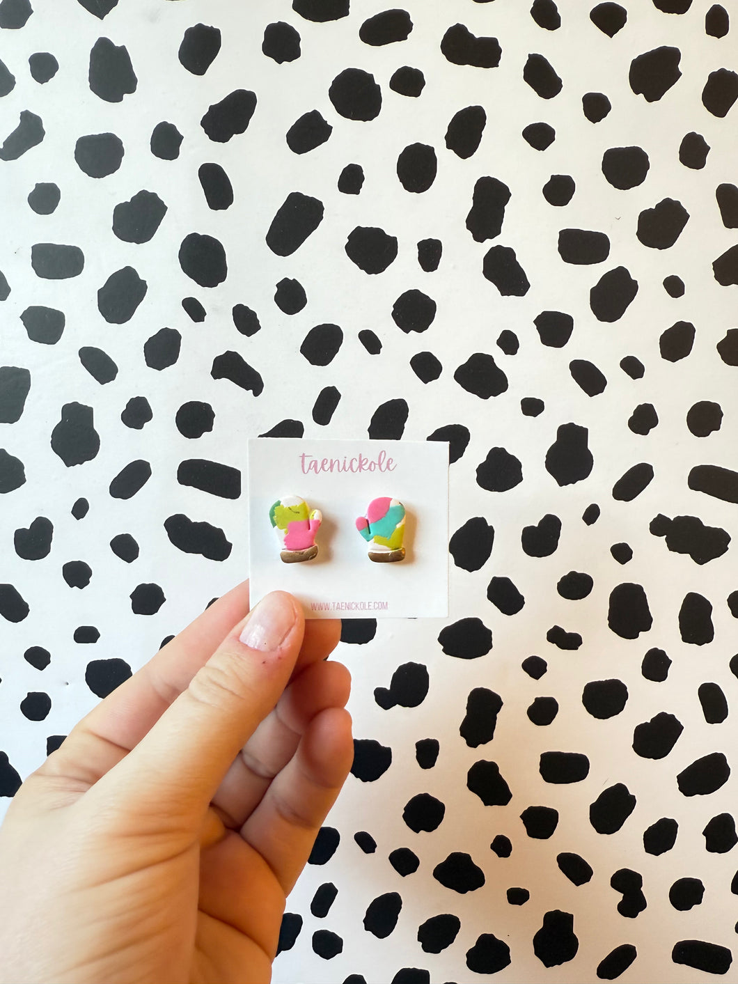 Whoville | Mitten Studs